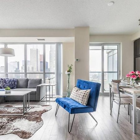 Stunning Views Of Downtown - Luxury High Rise With King Bed! Villa Toronto Esterno foto